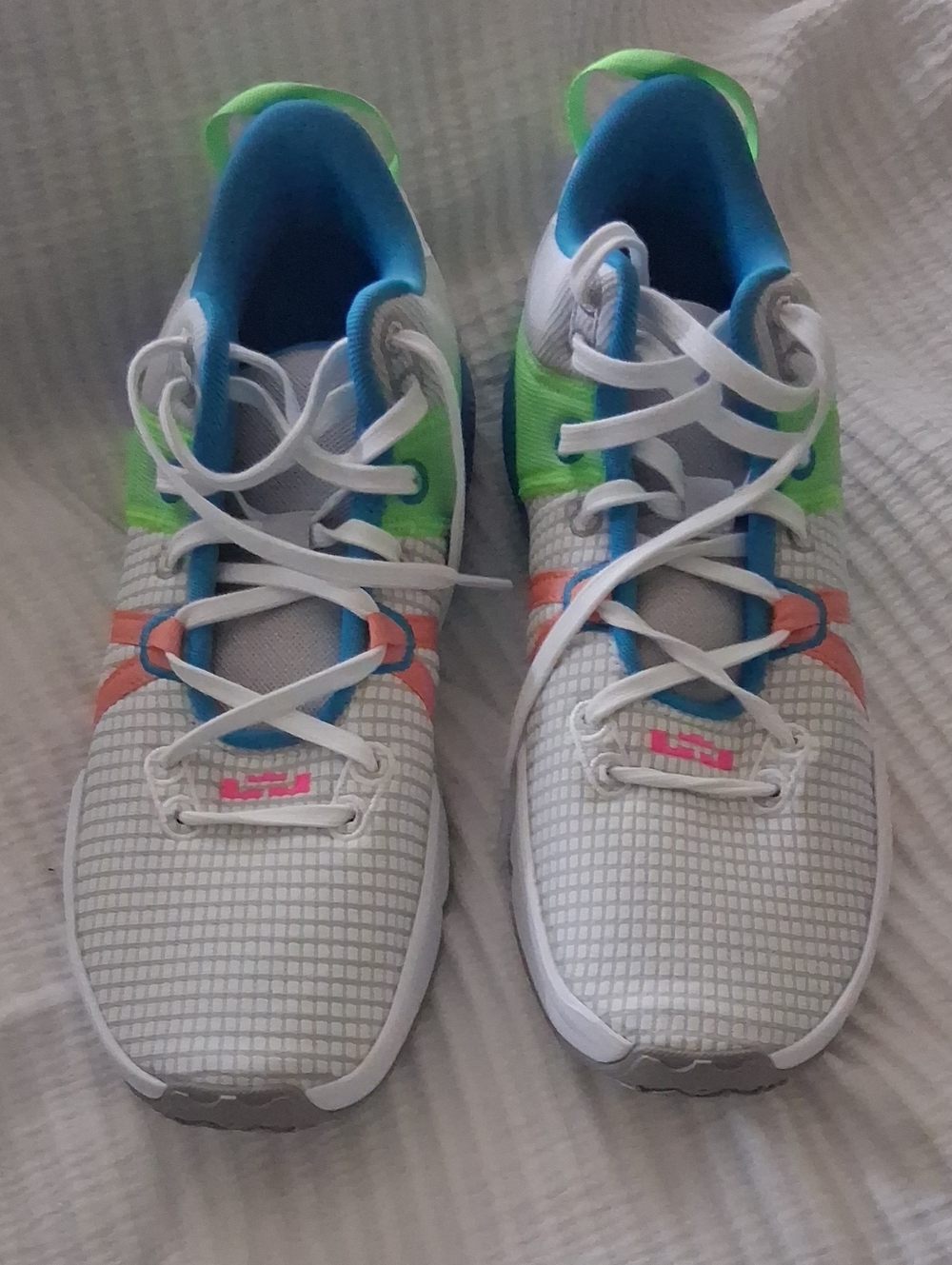 Nike LeBron Wintess 7